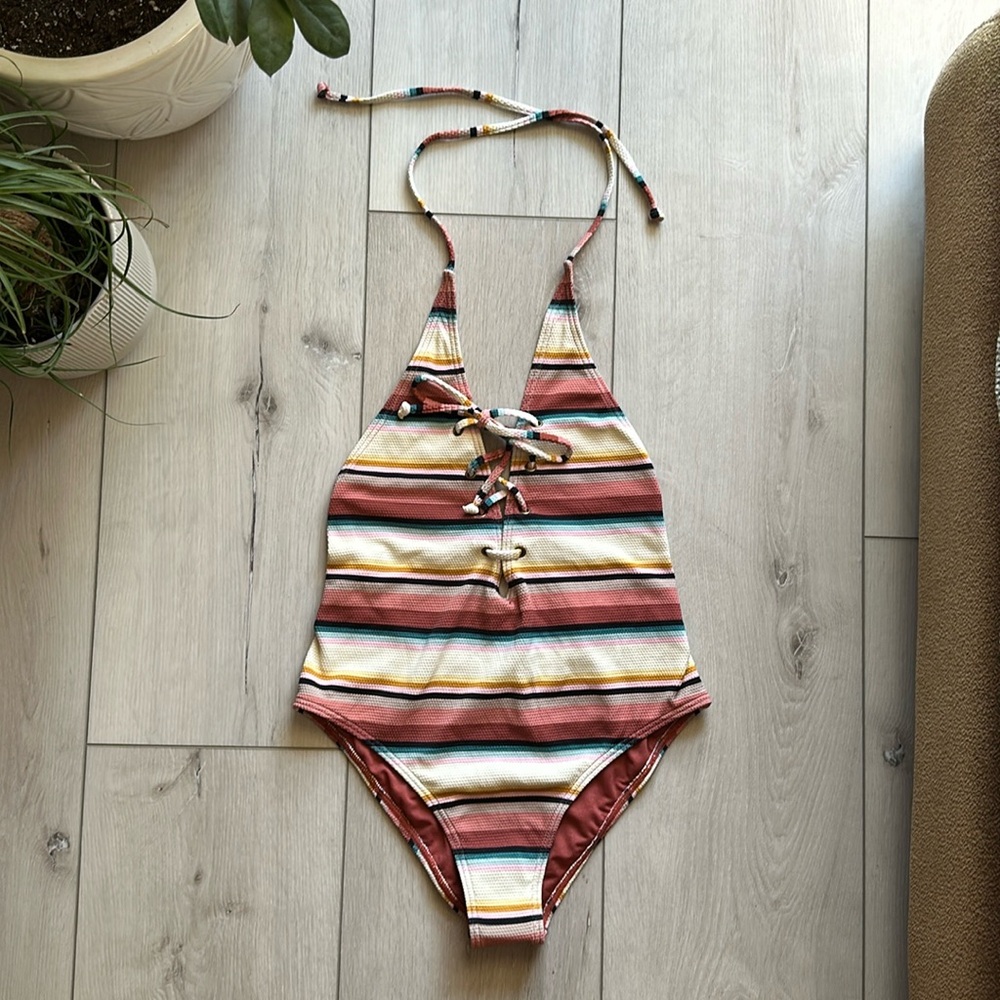 NWT Billabong “Easy Daze” One Piece Swimsuit / Sz Medium